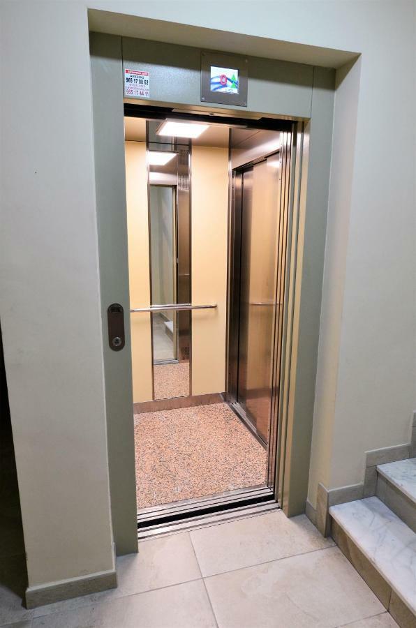 Luxury City Center Apartment By Nras アリカンテ エクステリア 写真